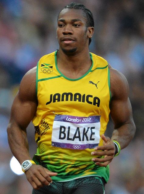 076. Yohan Blake Jamaican Heritage, Track Athletes, Bella Hadid Hair, Yohan Blake, Asymmetrical Bob Short, Athletics Track, Track Runners, Undercut Pompadour, Asymmetrical Bob