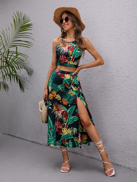 SHEIN VCAY Tropical Print Cami Top & Split Thigh Skirt Set | SHEIN USA Summer Vacay Outfits 2023, Women’s Hawaiian Outfit, Jungle Print Outfit, Jungle Chic Outfit, Outfits For Costa Rica For Women, Island Beach Outfits, Hawaiian Theme Outfit Women, Island Theme Party Outfit, Hawaiian Outfits Women