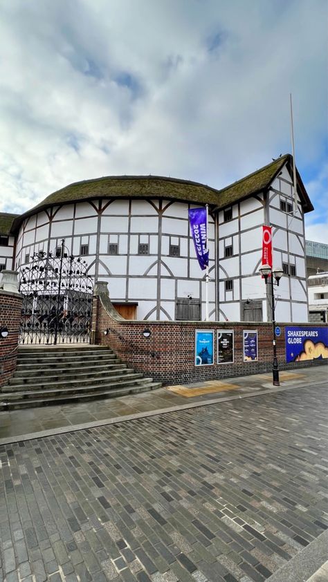 Outside view of Shakespeare’s Globe Theatre in London, England. London Shakespeare, Shakespeares Globe, Shakespeare Globe Theatre Models, Shakespeare Globe, Southbank London, London Globe Theatre, The Globe Theatre, Globe Theater London, Globe Theatre London