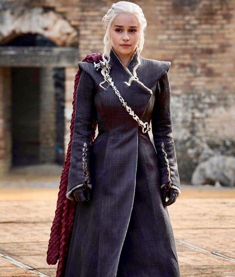 Daenerys Targaryen Outfits, Daenerys Costume, Morticia Addams Costume, Daenerys Targaryen Dress, Daenerys Targaryen Costume, Game Of Thrones Outfits, Got Costumes, Game Of Thrones Costumes, Game Of Throne Daenerys