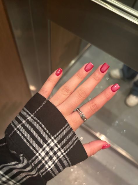 hot pink aura nails short squared with rounded corners summer nails 2023 Square Aura Nails Short, Square Aura Nails, Aura Nails Square, Aura Nails Short, Short Aura Nails, Hot Pink Aura, Pink Aura Nails, Summer Nails 2023, Nails Styles