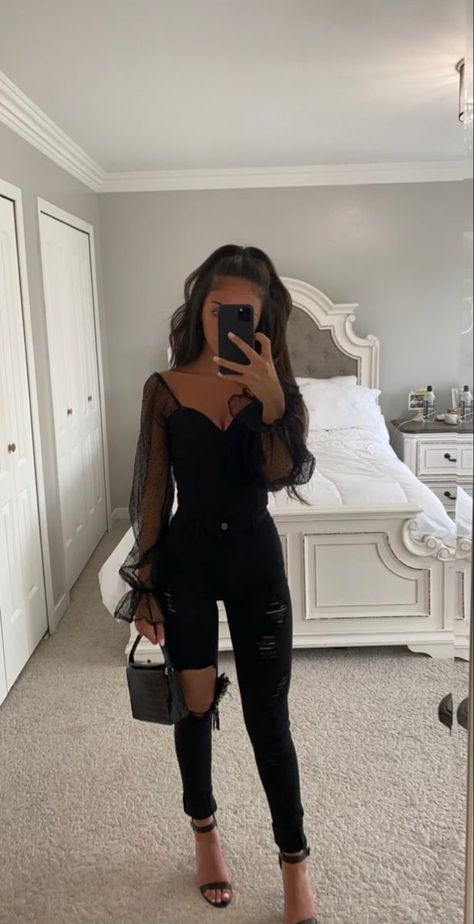 Elegantes Party Outfit, Miami Aesthetic, Winter Date Night Outfits, Miami Outfits, Dressy Casual Outfits, Vegas Outfit, Outfits Black, Elegante Casual, فستان سهرة