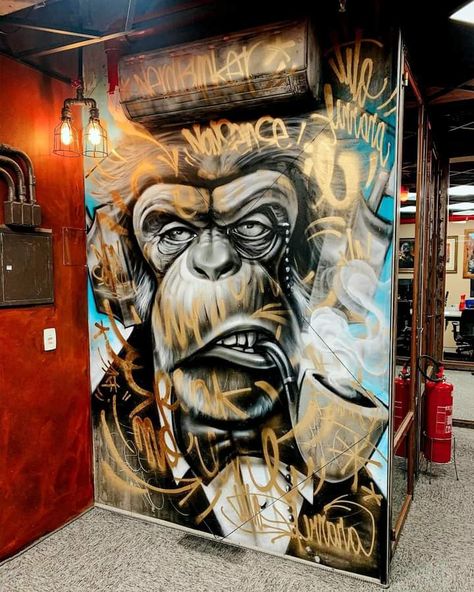 Barbershop Mural Wall Art, Portrait Mural Art, Barbershop Wall Art, Graffiti Cafe, Mural Tattoo, Apartment Ideas Living Room, Living Room 2024, Tattoo Wall Art, Beautiful Acrylic Painting