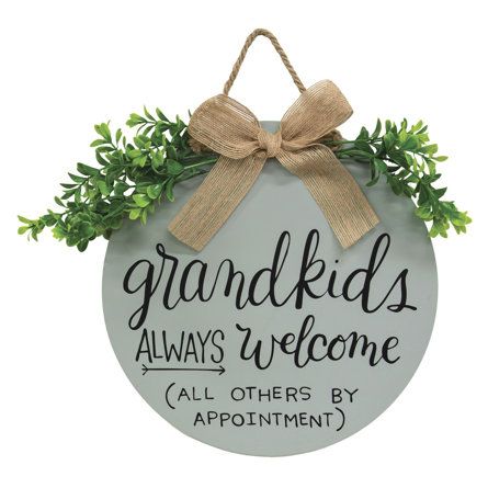 Welcome Wall, Window Wall Decor, Door Hangers Diy, Welcome Door Signs, Door Signs Diy, Wooden Welcome Signs, Signs Diy, Wall Painting Decor, Round Wood Sign