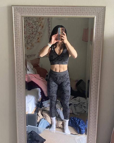 Camo Bra, Gymshark Camo, Gym Fits, Gymshark Leggings, Camo Leggings, Gym Leggings, Camo, Socks, Gym