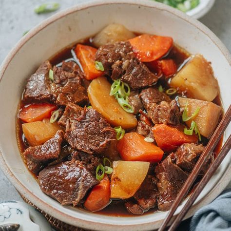 Chinese Beef Stew with Potatoes (土豆炖牛肉) Stew Meat Recipes Asian, Chinese Beef Soup, Christmas Stew Recipes, Asian Beef Stew Recipes, Asian Stew, Beef Stew Meat Recipes Asian, Stewed Beef Recipes, Asian Beef Stew Slow Cooker, Japanese Beef Stew Recipe