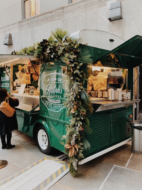 Coffee Vans Mobile, Sprinter Van Coffee Truck, Vintage Coffee Truck, Coffee Trailer Aesthetic, Boho Food Truck, Aesthetic Coffee Cart, Small Coffee Trailer, Food Truck Cafe, Coffee Truck Aesthetic