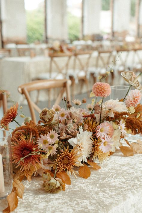 Rust Pink Yellow Wedding, Blue And Rust Bouquet, Desert Florals Wedding, Modern Boho Bouquet, Copper Wedding Florals, Terra Cotta Floral Arrangement, Thanksgiving Floral Tablescape, White And Terracotta Wedding Flowers, Dusty Pink And Orange Wedding