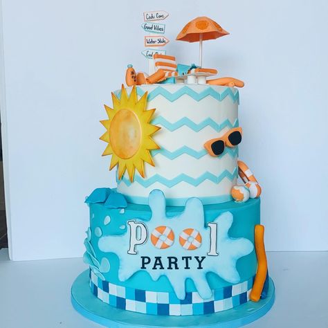 Pool party cake Summer Party Cake Birthday, Birthday Cake Pool Party Theme, Pool Birthday Party Cake Ideas, Pool Birthday Cake Ideas, Pool Theme Cake Pops, Pool Theme Birthday Party Cake, Water Party Cake Ideas, Pool Cakes Birthday, Pool Party Bday Cake