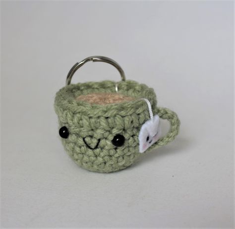 #TejidosPR #Crochet #Amigurumi #TeaCup #Tea Crochet Keyring Free Pattern, Crochet Tea Cup, Coffee Keychain, Wool Crafts Diy, Knitting Gloves Pattern, Diy Crochet Top, Mini Coffee Cups, Crochet Case, Gloves Pattern