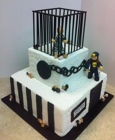 Jail House Cake Policeman Party, Police Birthday Cakes, Police Officer Party, Correction Officer, Police Cakes, Police Birthday Party, Corrections Officer, Chandelier Cake, Police Party