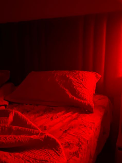 Aesthetic Marvel, Uni Room, Red Room, Red Bedding, Bad Influence, Room Goals, Red Rooms, Red Aesthetic, Room Aesthetic