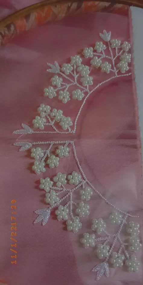 Kadhai Designs For Suits Hand Work, Cutdana Work Embroidery Kurti, Simple Handwork On Kurti, Small Flower Design, Easy Dress Sewing Patterns, Hand Work Design, Simple Hand Embroidery Patterns, Hand Beaded Embroidery, Simple Embroidery Designs