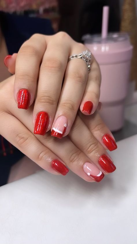 Short hard gel with red and Santa hat nails Santa Hat Nails, Santa Nails, Hard Gel, Xmas Nails, Santa Hat, Winter Nails, Red Nails, Christmas Nails, Short Nails