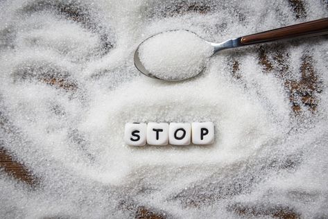 Stop Sugar Cravings, Cut Out Sugar, Woman Health, High Sugar, Photo Food, Sugar Intake, Pink Donuts, Ate Too Much, High Cholesterol