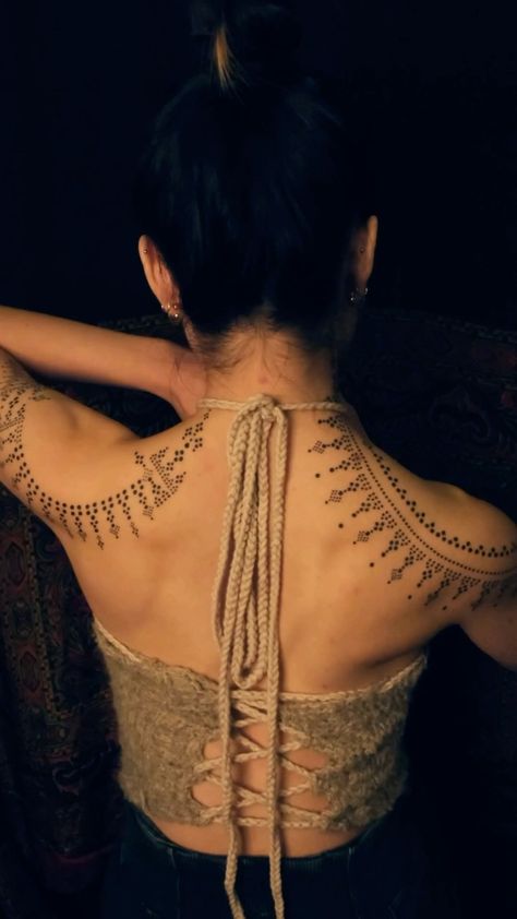 Asymmetrical chest piece for Khadija, done a few weeks ago❤️‍🔥 what a beautiful energy you have !! #handpoke #ornamental #adornment… | Instagram Women's Shoulder Tattoo, Tatoo Inspiration, Beautiful Energy, Back Of Neck Tattoo, Full Back Tattoos, Gold Tattoo, Back Of Shoulder Tattoo, Chest Tattoos For Women, Chest Piece Tattoos