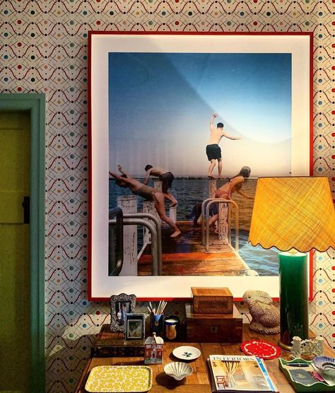 Louise Roe Home on Instagram: “I love the red frame, and would never have thought to do that. We brought a lot of art back from LA that just didn’t seem to work in the…” Anna Spiro, Red Frame, New Wall, Interior Inspo, My New Room, 인테리어 디자인, My Dream Home, Design Inspo, Interior Inspiration