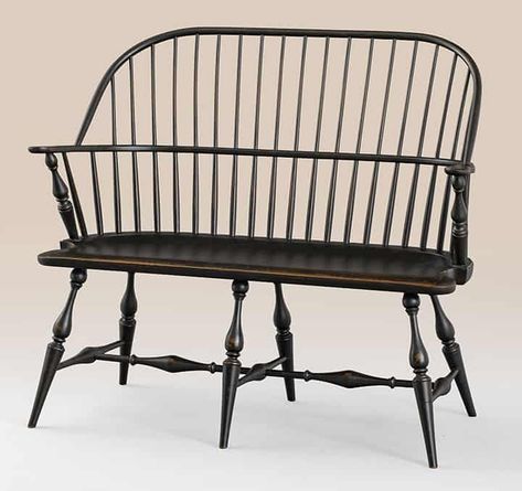 Windsor Bench, Deacons Bench, Black Painted Furniture, Early American Style, Windsor Dining Chairs, Windsor Chairs, Chair Design Wooden, Farmhouse Bench, Colonial Decor