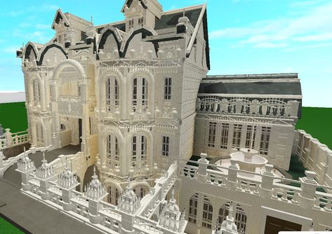 Cool Bloxburg Builds Castle, Castle House Design Bloxburg, Castles In Bloxburg, Victorian Bloxburg House Exterior, Castle Interior Bloxburg, Castle Bloxburg Ideas, Royal Bloxburg House, Blocksburg Castle, Amazing Bloxburg Builds