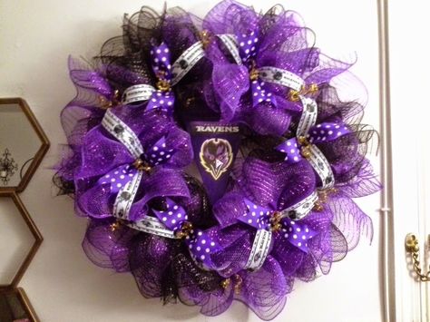 Ravens Wreath, Deco Mesh Wreath Ideas, Cowboys Wreath, Mesh Wreath Ideas, Deco Mesh Ideas, Ravens Logo, Baltimore Ravens Logo, Decorative Wreaths, Make A Wreath