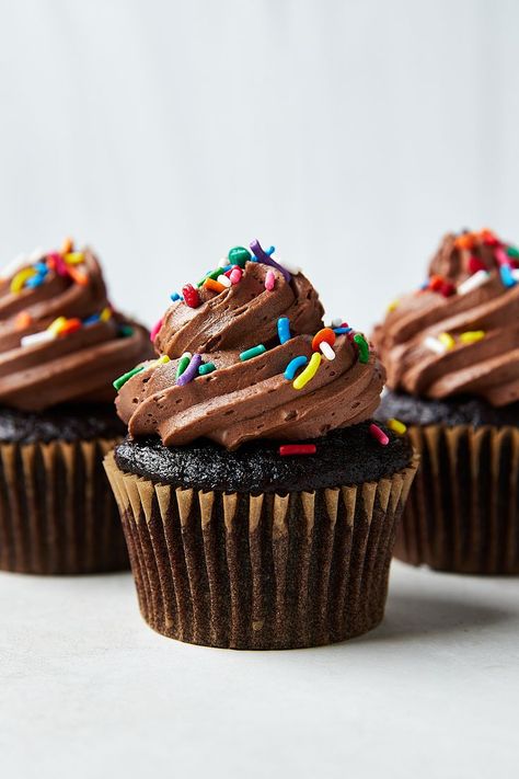 Small Batch Chocolate Cupcakes by The Nostalgic Crumb Small Batch Chocolate Cupcakes, Small Batch Cupcakes, Chocolate Cupcakes Recipe, 3 Layer Cakes, Coffee Granules, Cupcake Recipes Chocolate, Make 10, Chocolate Buttercream Frosting, Cupcakes Recipe