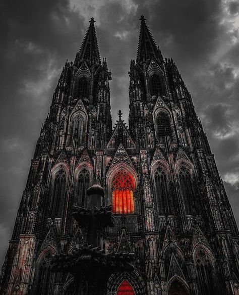 October Magic, Goth Architecture, Gothic Culture, Gothic Buildings, Gothic Castle, Gothic Cathedrals, Castle Aesthetic, Gothic Cathedral, Cathedral Architecture