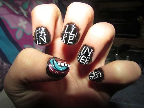 Falling In Reverse Nail Art, Falling In Reverse Nails, Reverse Nails, Band Nails, Escape The Fate, 21 Pilots, Falling In Reverse, Band Stuff, Nail Tutorials