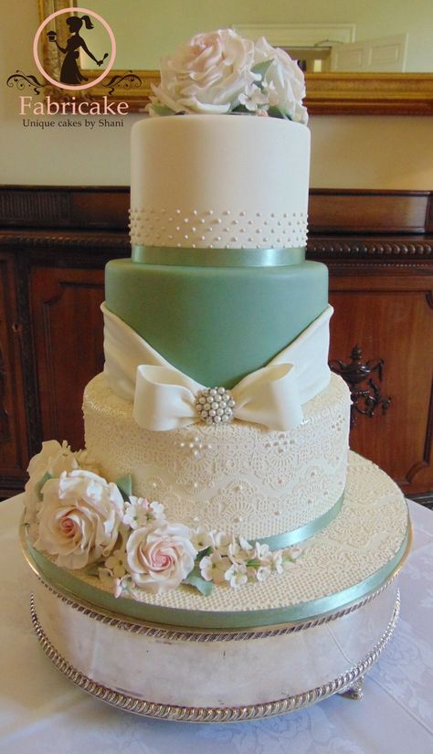 Sage Green Wedding Cake  on Cake Central. So pretty! Sage Cake, Sage Green Wedding Cake, Mint Green Wedding Cake, Blush Wedding Cakes, Spring Wedding Outfit, Mint Green Wedding, Silver Wedding Cake, Green Wedding Cake, Wedding Mint Green