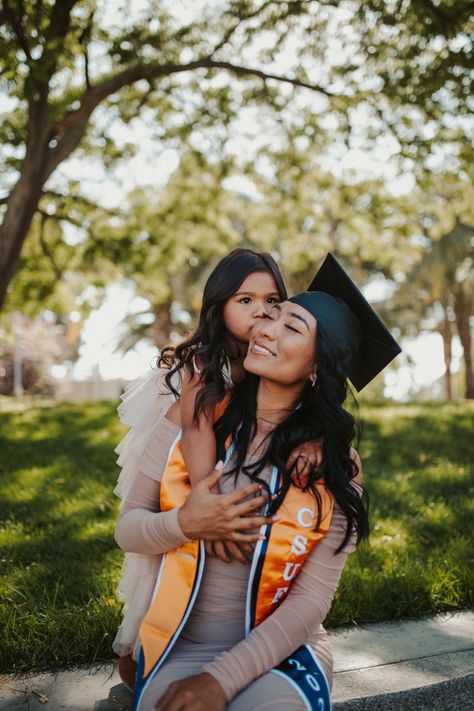 College Graduation Pictures With Daughter, Graduating Mom, Graduation Pictures With Son, Mommy And Daughter Graduation Pictures, Mom Daughter Graduation Pictures, Mom Graduates College Pictures, Mommy And Me Graduation Photo Shoot, Nursing School Graduation Pictures With Family, Mommy Did It Graduation Pictures