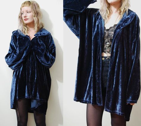 Blue Velvet Clothes, Velvet Cardigan Outfit, 90s Velvet Outfit, Velvet Jacket Outfit Y2k, Blue Grunge Outfit, Blue Velvet Dress Outfit, Blue Velvet Jacket, Velvet Shirt Outfit, Whimsigoth Jacket