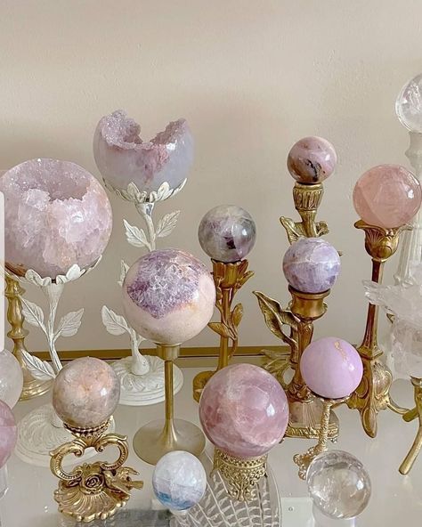 Goddess Provisions on Instagram: “We've never thought of using candlestick holders as crystal ball stands 😍 🌈TheMoreYouKnow🌈 📸: @_stalktheground_ #crystalshop #crystalball…” Crystal Collection Display, Crystal Room Decor, Goddess Provisions, Crystal Room, Crystal Vibes, Displaying Crystals, Crystal Holder, Crystal Garden, Crystal Aesthetic