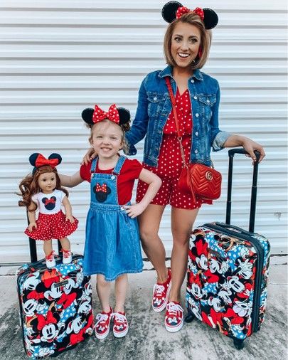 Mommy And Me Disney Outfits, Mommy And Me Disney, Family Disney Outfits, Summer Mom Outfits, Disney Outfits Girls, Disneyworld Outfits, Kids Disney Outfits, Disney Family Outfits, Disney Attire