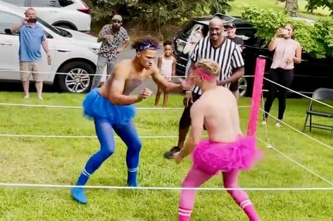 Couple stage gender reveal party fight between pink and blue wrestlers Gender Reveal Wrestling Ideas, Wwe Gender Reveal Ideas, Wrestling Gender Reveal Ideas, Gender Reveal Boxing Theme, Wrestling Gender Reveal, Boxing Gender Reveal Ideas, Boxing Gender Reveal, Boxing Theme Party Ideas, Survivor Contestants