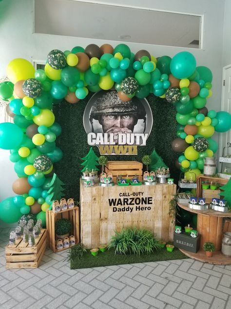 Call Of Duty Balloon Garland, Call Of Duty Pinata, Call Of Duty Decorations, Call Of Duty Birthday Party Decorations, Call Of Duty Birthday Party Ideas, Call Of Duty Theme Party, Call Of Duty Birthday Party, Army Party Decorations, Army Themed Birthday