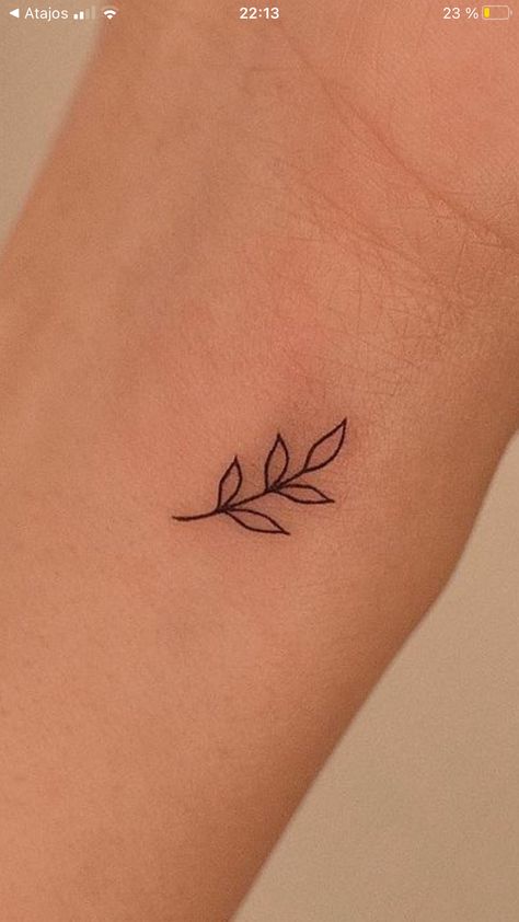 Small Fall Leaves Tattoo, 3 Leaf Tattoo, Leaf Line Art Tattoo, Fern Tattoo Minimalist, Plants Tattoo Minimalist, Mini Leaf Tattoo, Fern Tattoo Simple, Delicate Fern Tattoo, Leaf Plant Tattoo