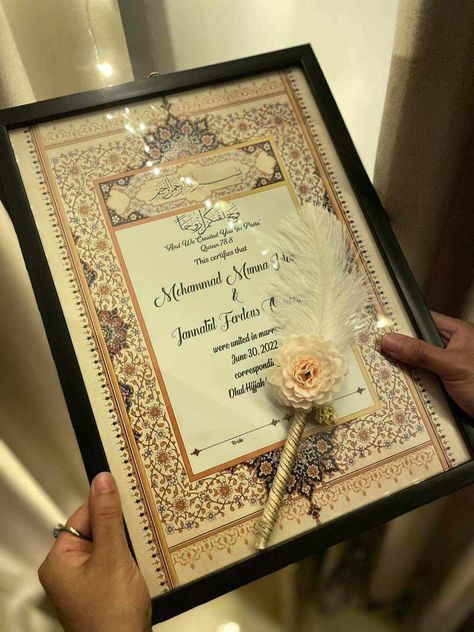 Nikah Paper Ideas, Nikha Certificate Frame, Nikha Nama Frame, Nikah Certificate, Nikkah Nama, Easy Birthday Cards Diy, Personalized Wedding Frames, Nikah Decor, Wedding Planning Help