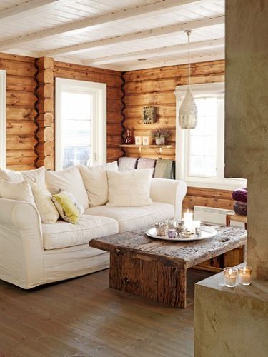 Colored Couch, Log Cabin Interior, Log Home Decorating, Wood Walls, Log Cabin Decor, Shabby Chic Living, Shabby Chic Living Room, Knotty Pine, Cabin Interiors