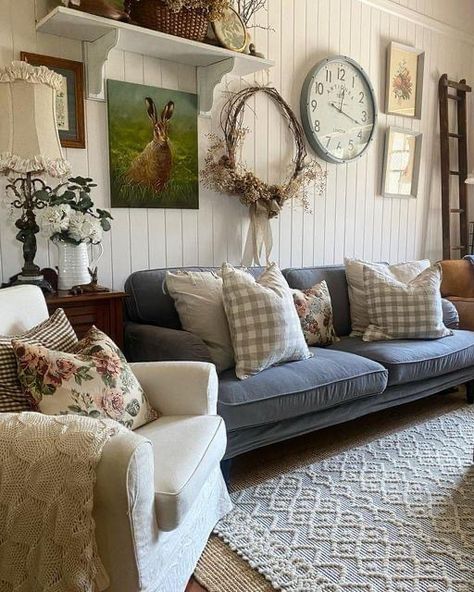 Xo Mckenna Comfort Cottage, Colorful Cottage Interiors Living Room, Vintage Country Decor Living Room, Cottage Family Room Ideas, Vintage English Cottage Decor, English Country Decor Cottage Shabby Chic, English Cottage Couch, Cottage Country Living Room, French Farmhouse Style Living Room