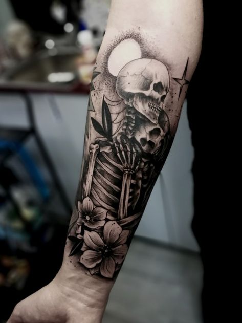 Skeletons Kissing Tattoo, Dark Cover Up Tattoos, Skull Reaper Tattoo, Skeleton Couple Tattoo, Skull Couple Tattoo, Skull Thigh Tattoos, Underarm Tattoo, Skull Reaper, Husband Tattoo