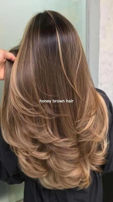 "Elegant Fall Hairstyles Inspired by Narcissa Malfoy" "Back to School with Calico-Inspired Hairdos" Caramel Hair Color Ideas, Honey Brown Hair Color, Narcissa Malfoy, Rambut Brunette, Summer Magic, Honey Hair Color, Golden Brown Hair, Honey Brown Hair, Brown Hair Inspo