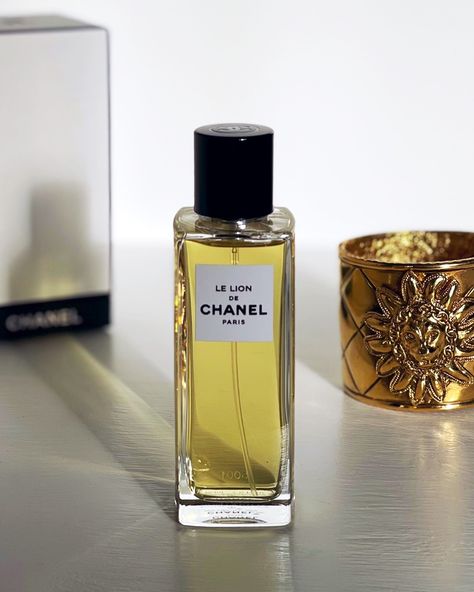 Chanel Le Lion Perfume, Chanel 19 Caramel, Chanel Perfume Eau Tendre, Chanel Black Perfume, Chanel No 5 Cologne 1920s, Chanel Perfume, Lion, Product Launch, Chanel