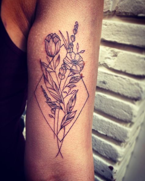 Geometric Wildflower Tattoo, Geometric Tattoo Flower, Wild Flower Tattoo, Geometric Shape Tattoo, Geometric Flower Tattoo, Art Deco Tattoo, Native Tattoos, Bouquet Tattoo, Wildflower Tattoo