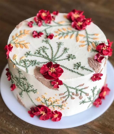 floral painted cake, autumn colored floral painted cake , hand painted cake #handpaintedcake New Cake Design, Beautiful Cake Designs, Traditional Cakes, Cake Decorating Designs, New Cake, Painted Cakes, Pretty Birthday Cakes, Cute Birthday Cakes, Floral Cake