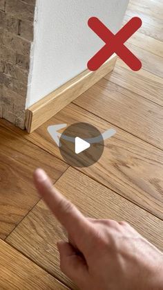 Floor Moulding Ideas, Corner Wall Design, Modern Farmhouse Trim, Wall Corner Decor, Repair Scratched Wood, Staining Oak Cabinets, Wood Floor Repair, Floor Moulding, Diy Wood Floors