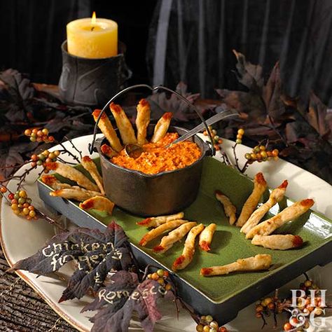 Chicken Lady Fingers with Romanian Romesco Dipping Sauce Quick Halloween Party Food, Homemade Chicken Strips, Halloween Eats, Halloween Menu, Clever Halloween, Dip Sauce, Halloween Foods, Halloween Appetizers, Halloween Party Food