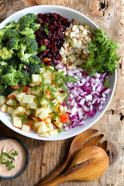 RAW BROCCOLI CHOPPED SALAD Raw Broccoli Salad, Broccoli Recipes Healthy, Salad Recipes Lunch, 10 Healthy Foods, Raw Broccoli, Camille Styles, Broccoli Salad, Broccoli Recipes, Healthy Salad