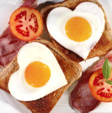 breakfast  | Breakfast love Heart Healthy Breakfast, Romantic Breakfast, 200 Calorie, Egg Benedict, Shape Of Heart, Low Calorie Breakfast, Skipping Breakfast, Quick Breakfast Recipes, 200 Calories