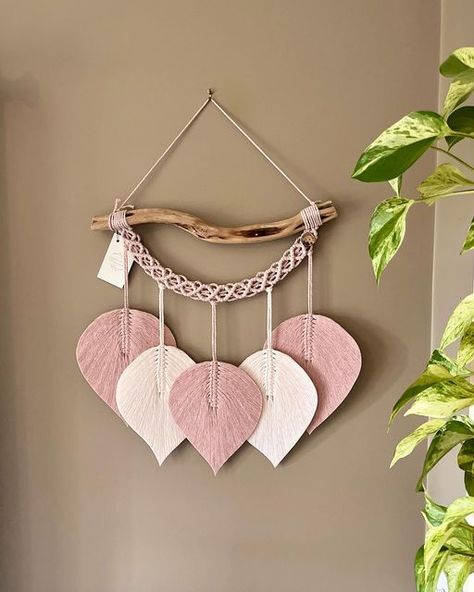 Macrame Leaves Wall Hanging, Macrame Leaves, Macrame Shelf, Macrame Wall Hanger, Macrame Feathers, Easy Paper Flowers, Hat Hanger, White Leaves, Macrame Patterns Tutorials