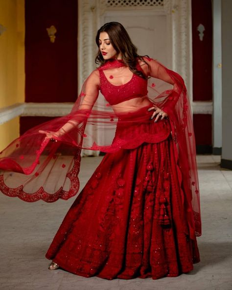 Kajal Aggarwal in a red lehenga 2 Dead Drop, Simple Lehenga, Indian Outfits Lehenga, Wedding Lehenga Designs, Half Saree Designs, Indian Fashion Saree, Indian Dresses Traditional, Red Lehenga, Traditional Indian Outfits