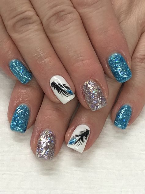 Peacock Feather Light Elegance Glacier Blue, Elvis Pelvis & Just White Buttercream Hand Painted Gel Nails Glacier Nails, Peacock Nail Designs, Feather Nail Designs, French Manicure Acrylic Nails, Peacock Nails, Feather Nail Art, Feather Nails, Infinity Nails, White Buttercream